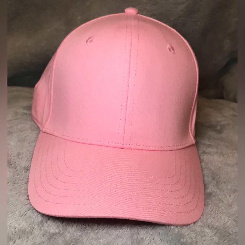 Pink baseball hat with adjustable strap - Picture 2 of 4